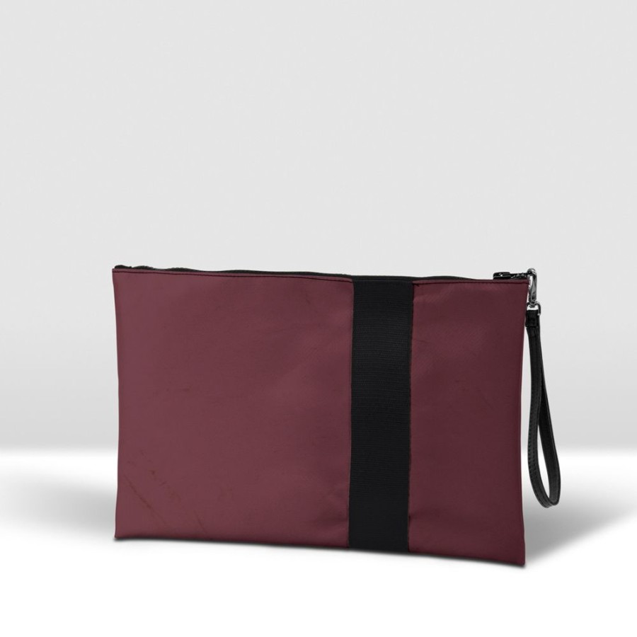 Essential Bagful | Lockheed