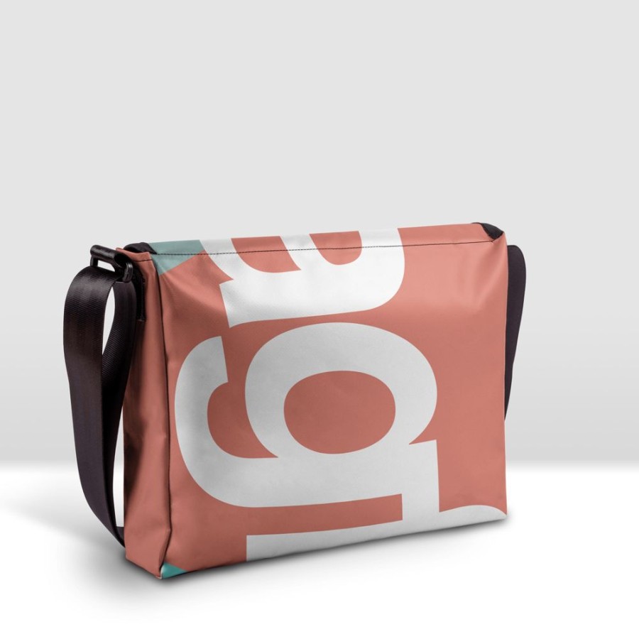 Messenger Bagful | Coral