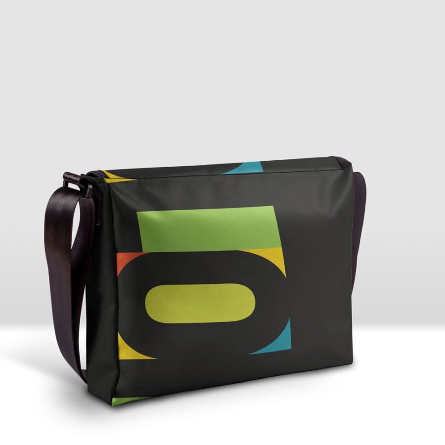 Messenger Bagful | Colorpaper