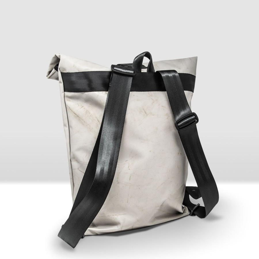 Bagpack Bagful | Grumman