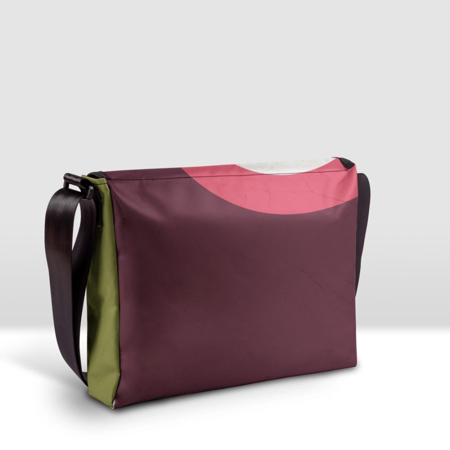 Messenger Bagful | Lockheed