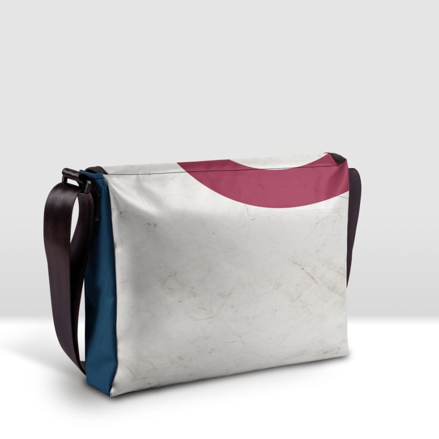 Messenger Bagful | Douglas