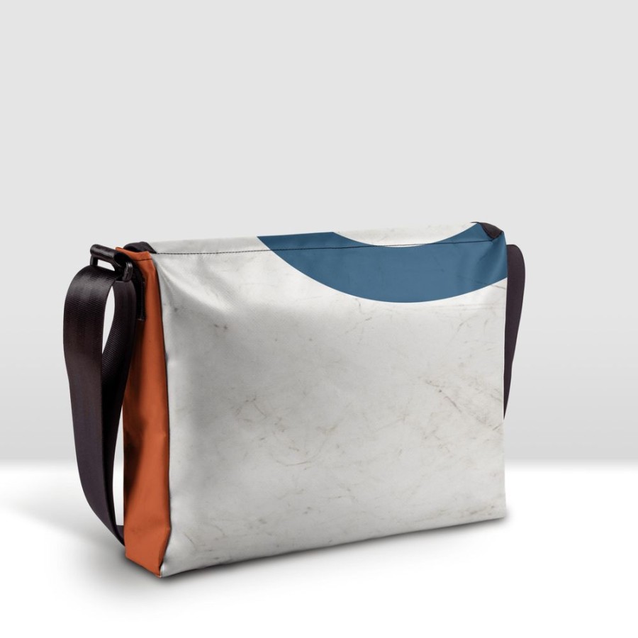 Messenger Bagful | Grumman