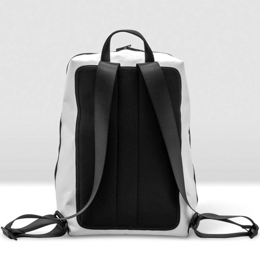 Bagpack Pro Bagful | Corner