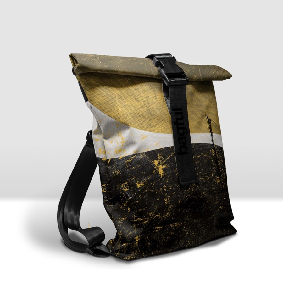 Bagpack Bagful | Lightning